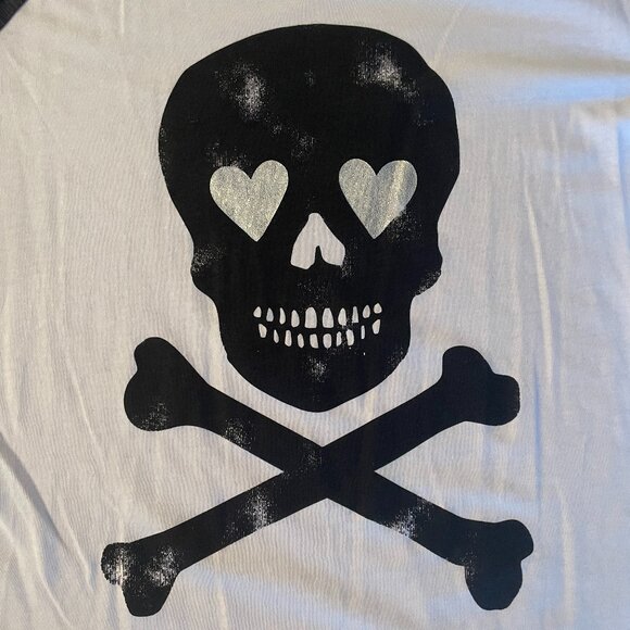 NWOT Size Grayson Threads Skull Crossbones gray white tissue tee quarter sleeves - Picture 9 of 11